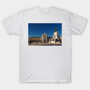 Rua Augusta Arch And Praca do Comercio - 2 © T-Shirt